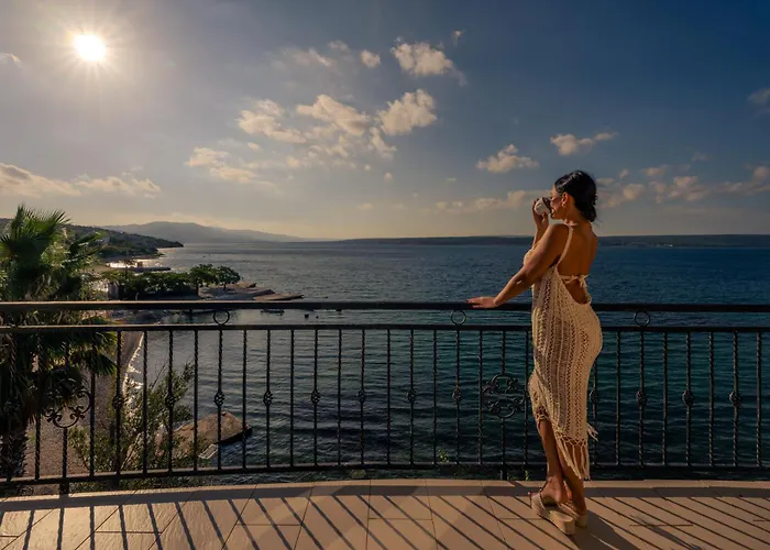 Design-finca - Sea View - First Line To The Sea Maslenica