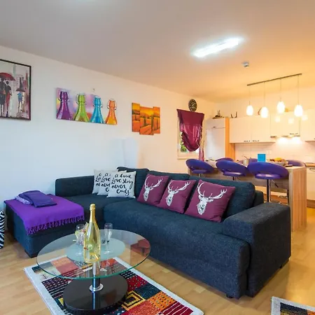 Design-finca Apartment Maslenica